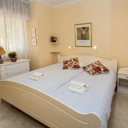 Marina Bay Ground Floor Planta Baja Апартаменти Естепона
